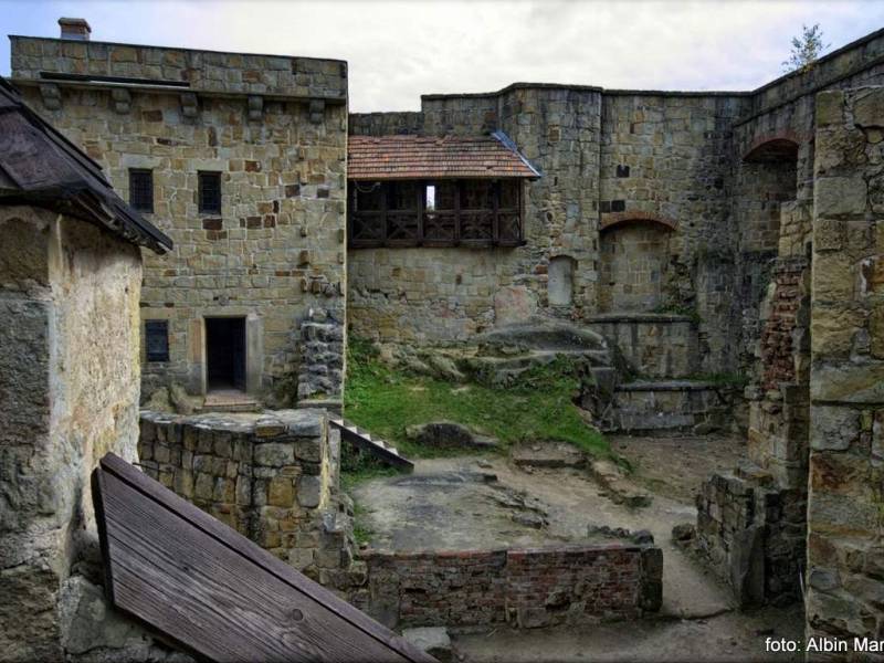 Zamek Kamieniec w Odrzykoniu